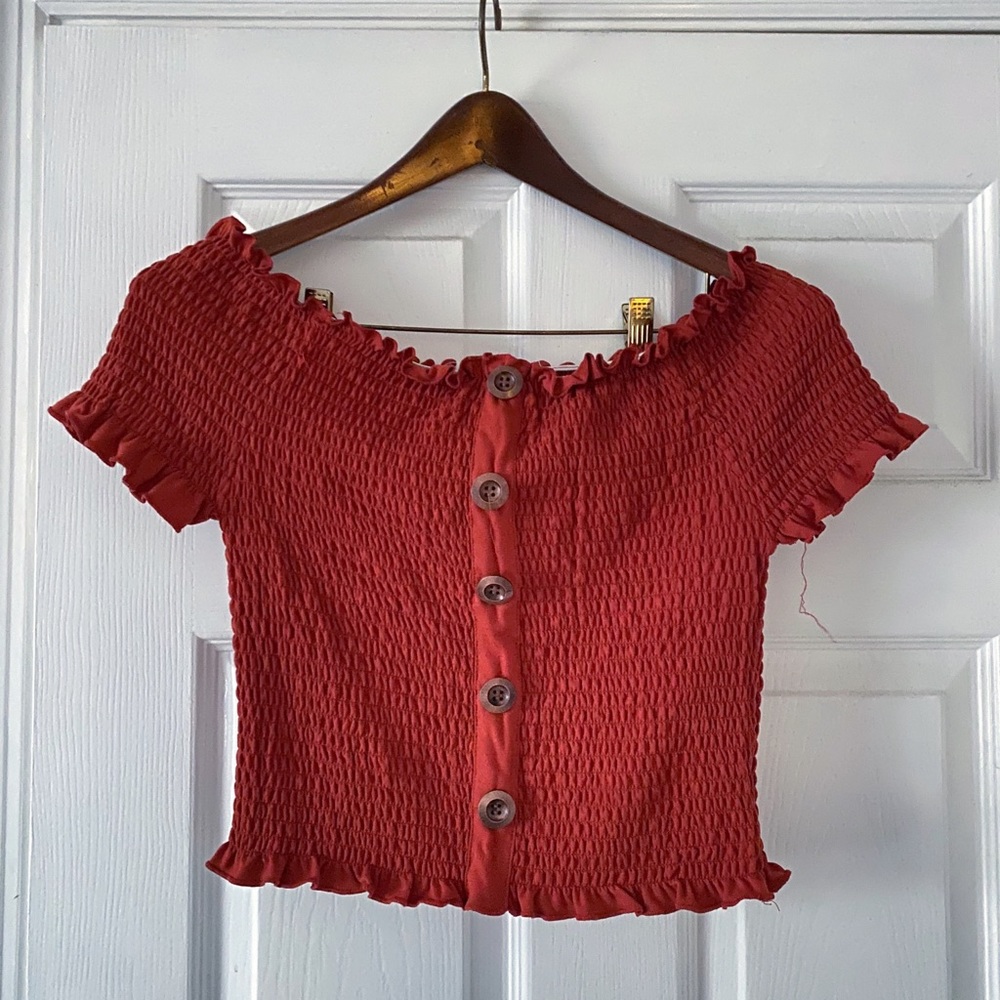 Elastic boutique off the shoulder tee
